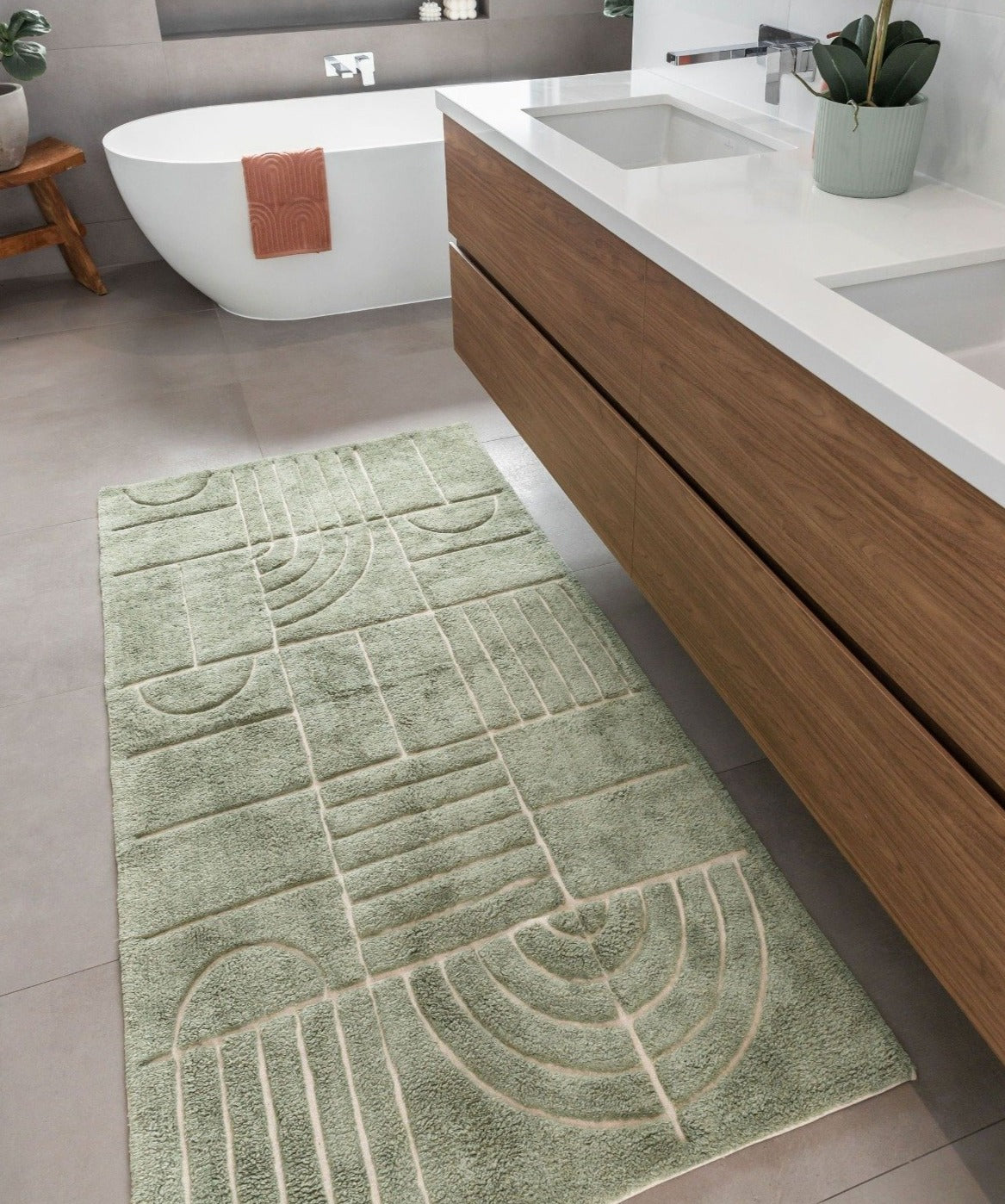 Deco Bath Runner - XL Bath Mat  Luxury bath rugs, Extra large bath mat,  Bath runner